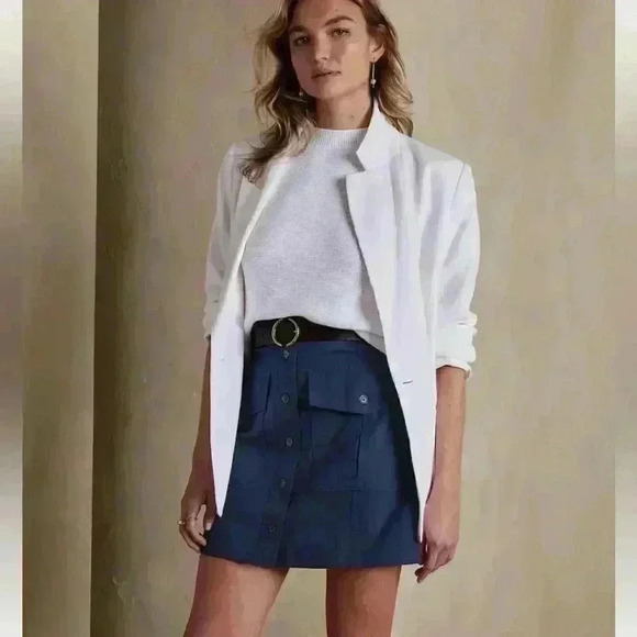 Banana Republic Dresses & Skirts - Banana Republic STEPPE LINEN-BLEND MINI SKIRT